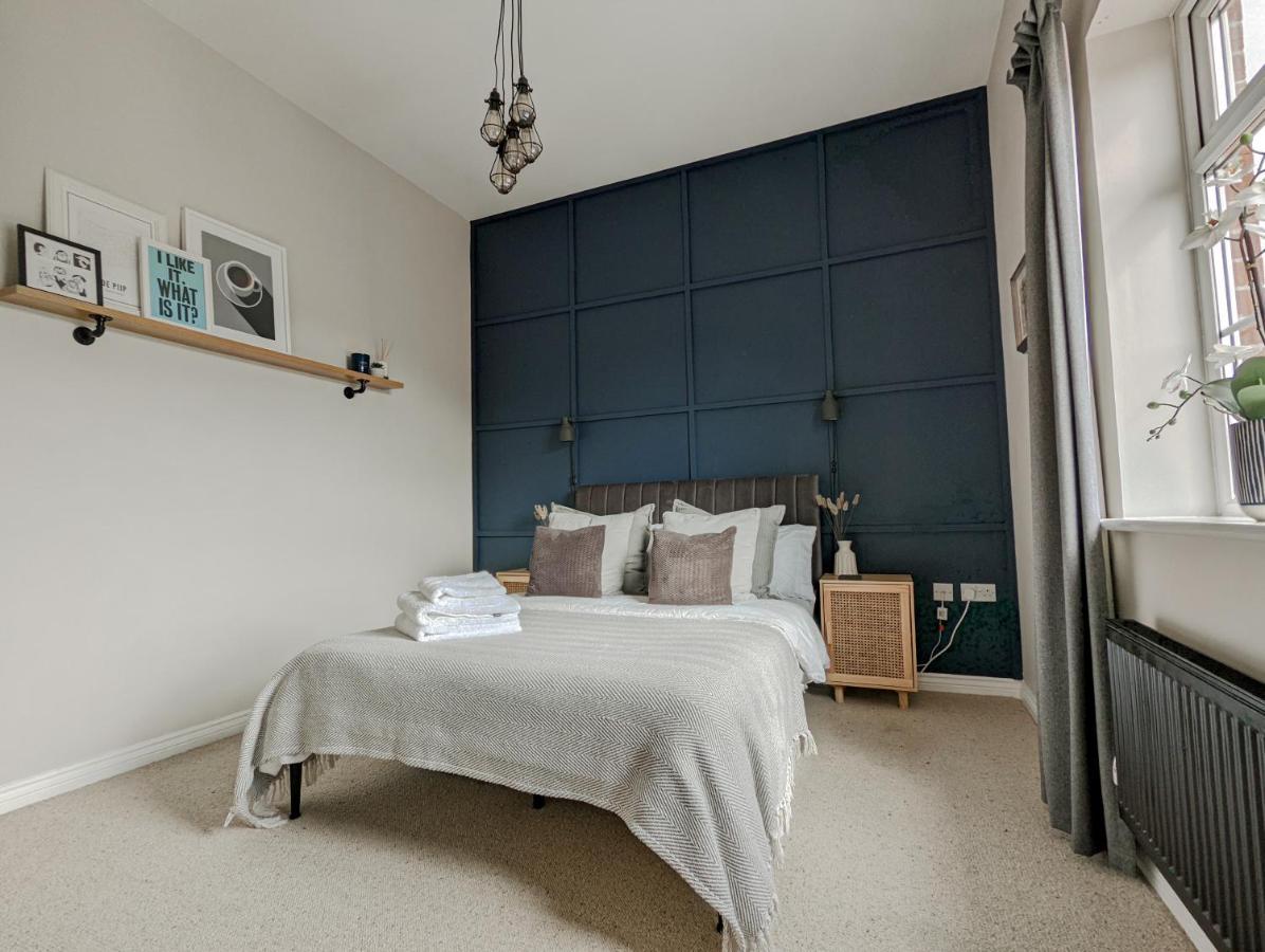 Spacious, Mid-Century 1 Bedroom Apartment Quedgeley Zewnętrze zdjęcie